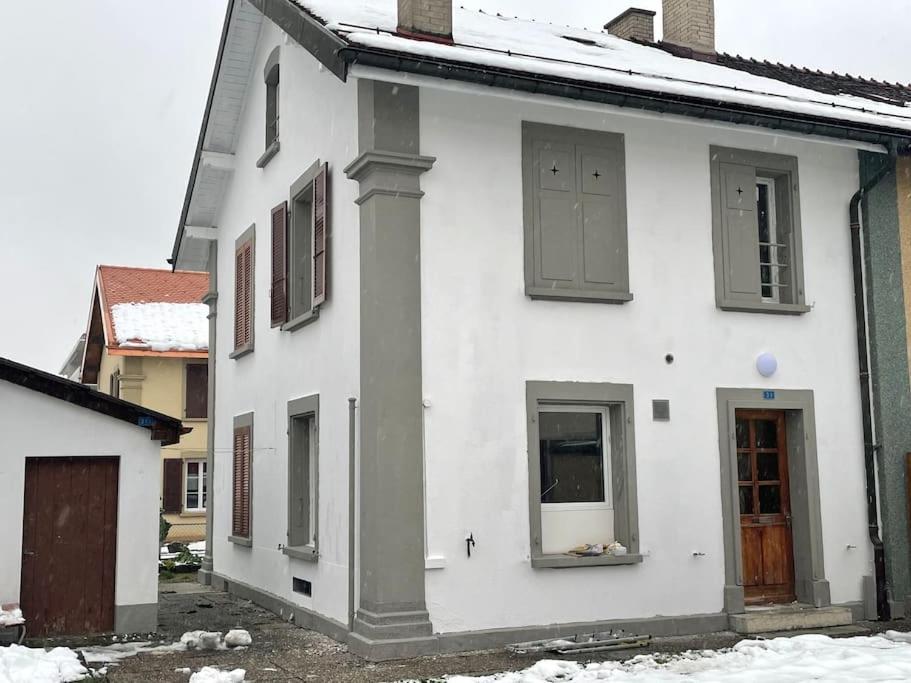 Charmante Maison Mitoyenne Villa Broc Екстериор снимка