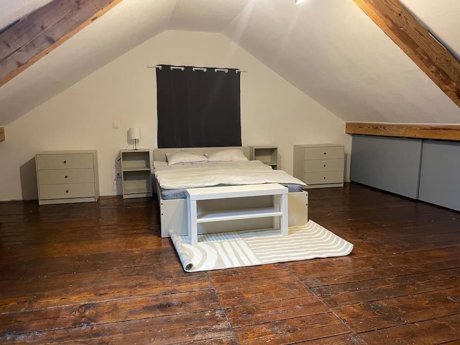 Charmante Maison Mitoyenne Villa Broc Екстериор снимка